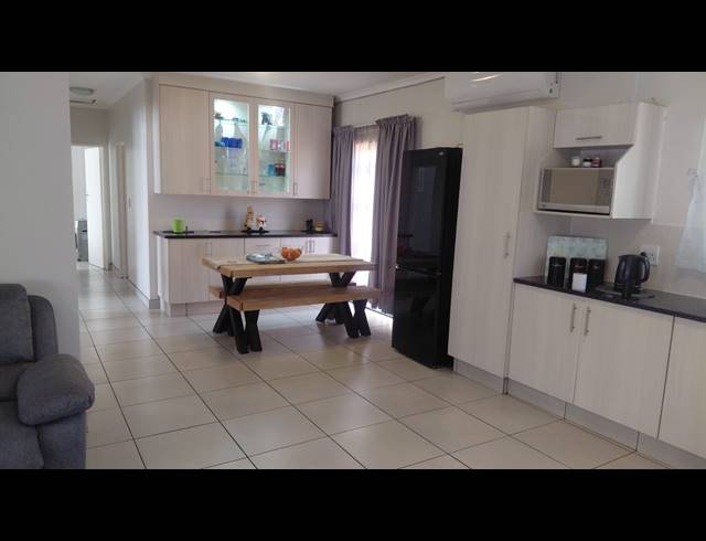 3 BEDROOM FREESTANDING FOR SALE IN DENNEOORD